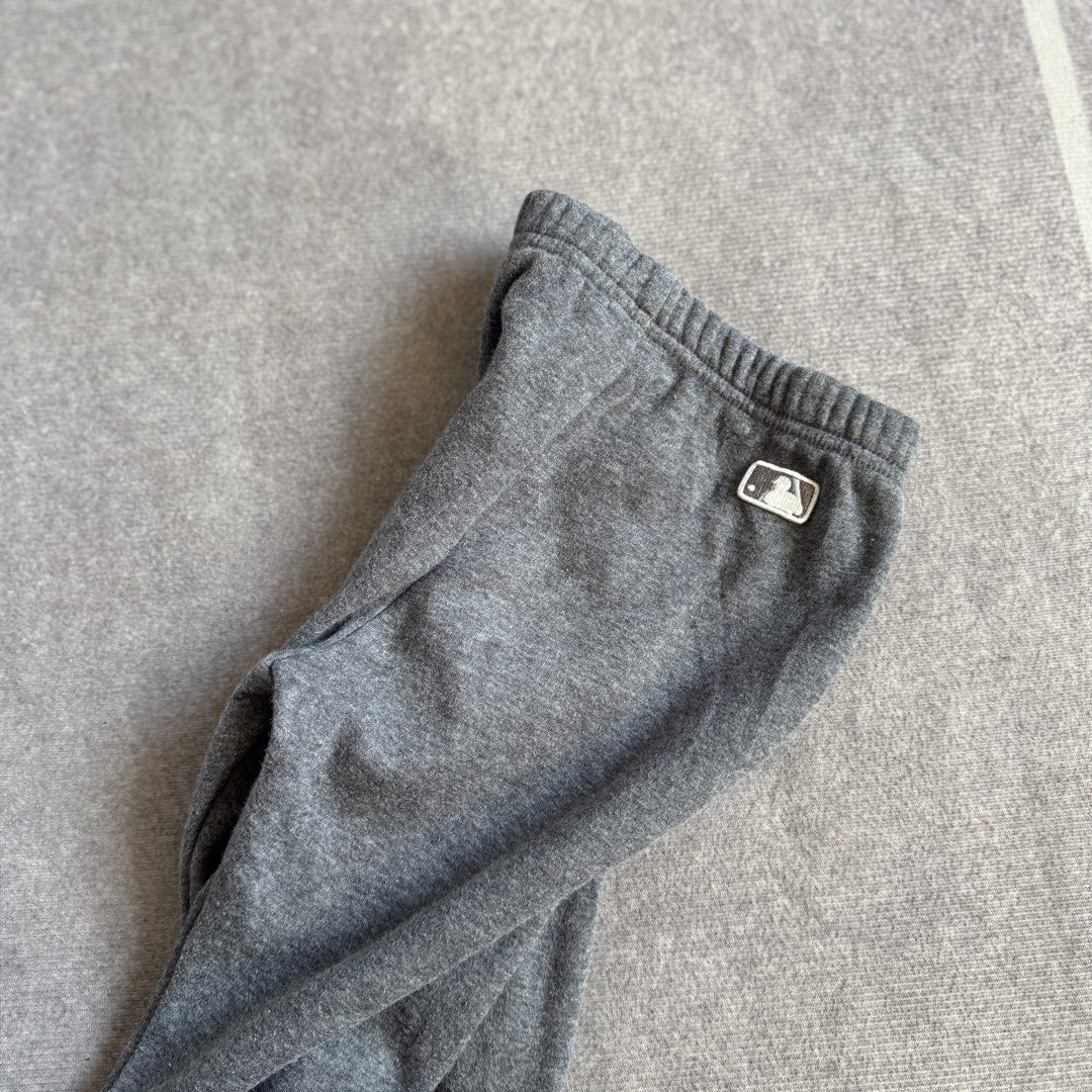 mlb kids athletic leggings (Category: Babies & Kids Fashion) located in Baguio. Submitted by mapa_laku (Listing ID 1468717857, Image 2). Description: .