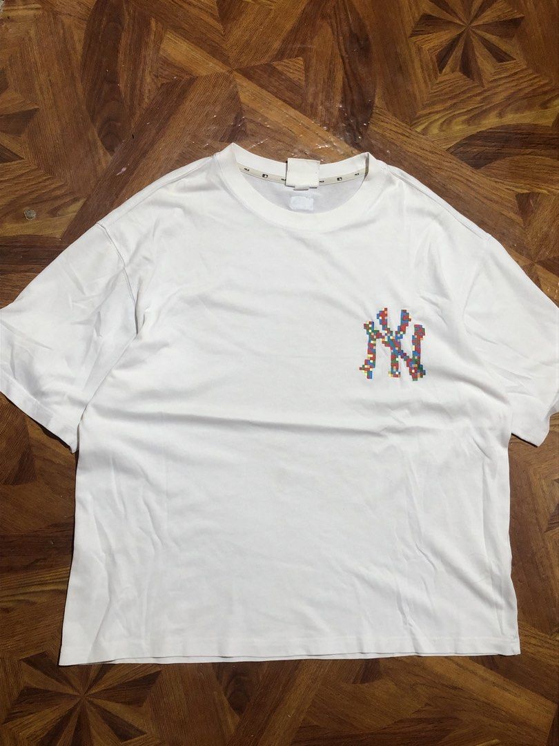 MLB NEW YORK YANKEES (Category: Tshirts & Polo Shirts ) located in Zamboanga. Submitted by rifthrift.zc (Listing ID 1468814536, Image 1). Description: size L 23W L27 good condi white na white need wash .