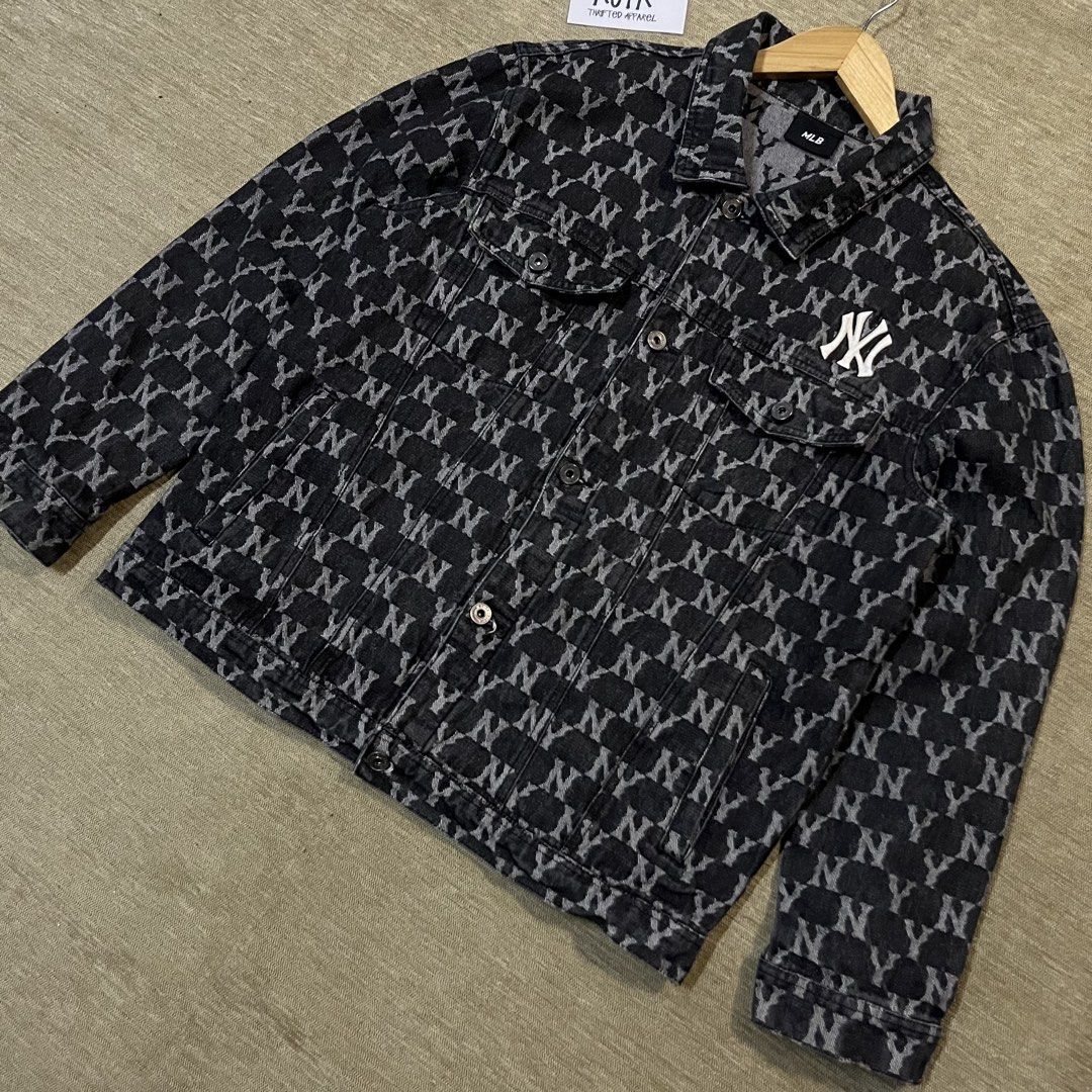 MLB New York Yankees AOP Denim Jacket (Category: Coats, Jackets and Outerwear) located in Batangas. Submitted by reyr. (Listing ID 1468846002, Image 2). Description: Dimes: 23” width | 26” length Condition: Excellent Color rate: 9.5/10 Flaws: None.