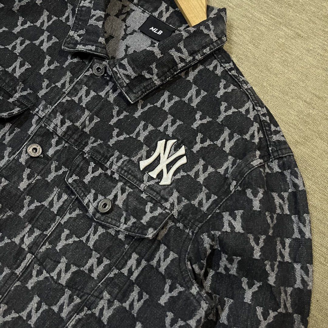 MLB New York Yankees AOP Denim Jacket (Category: Coats, Jackets and Outerwear) located in Batangas. Submitted by reyr. (Listing ID 1468846002, Image 3). Description: Dimes: 23” width | 26” length Condition: Excellent Color rate: 9.5/10 Flaws: None.