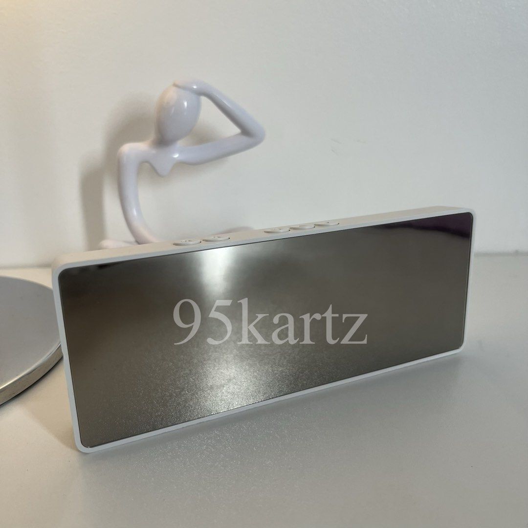 Modern LED Mirror Digital Alarm Clock with White Casing (Category: Clocks) located in Cabanatuan. Submitted by 95kart (Listing ID 1468742769, Image 2). Description: MOP: Go tyme or Maribank MOD: J&T or Lalamove LOCATION: Cabanatuan city, N.E.