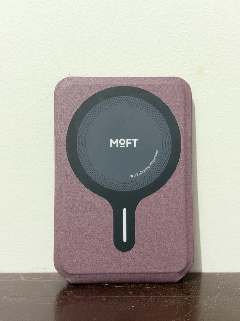 Moft Snap Phone Tripod Wallet (Category: Mounts & Holders) located in Manila. Submitted by pjdvd (Listing ID 1468840873, Image 1). Description: Good as new. Rarely used..