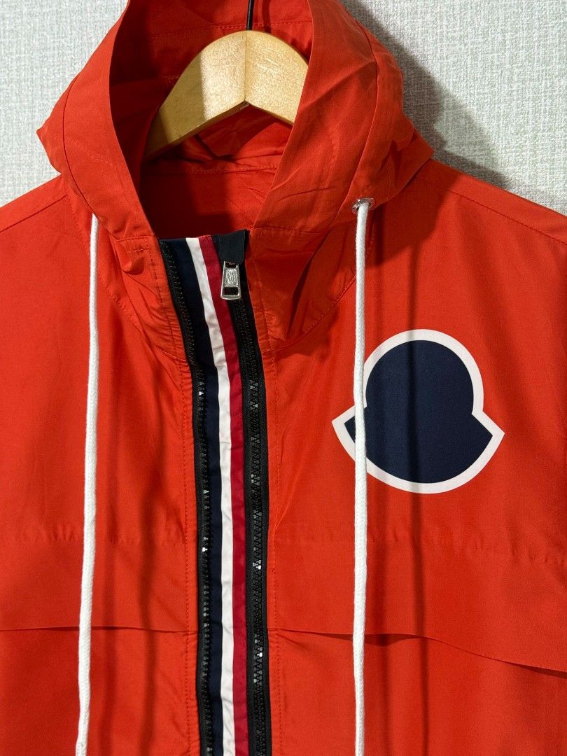 ✅Moncler Jacket (Category: Coats, Jackets and Outerwear) located in Dumaguete. Submitted by good_stuff_dgte (Listing ID 1468748107, Image 3). Description: ✅Moncler Jacket -₱2500 -Size large (22x26) -Color rate 10/10 -Issue: replacement lace only.