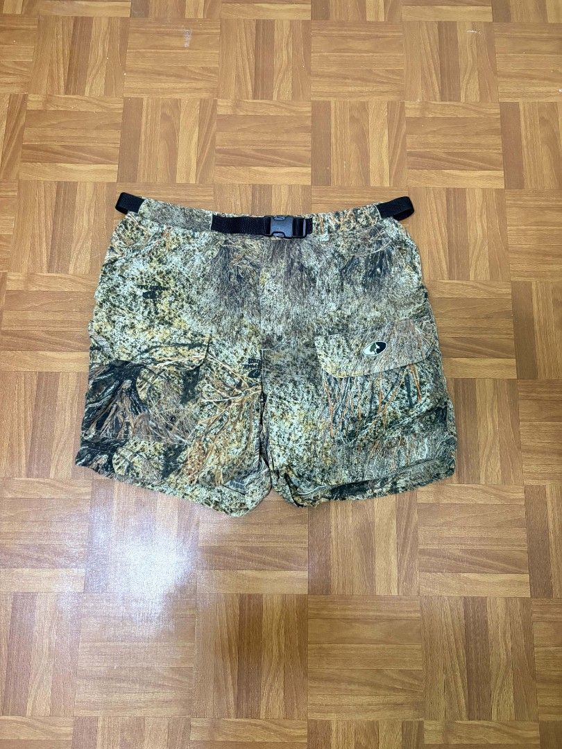 Mossy Oak Real Tree Cargo Shorts (Category: Shorts) located in Orani. Submitted by odi_thrift (Listing ID 1468747647, Image 2). Description: .