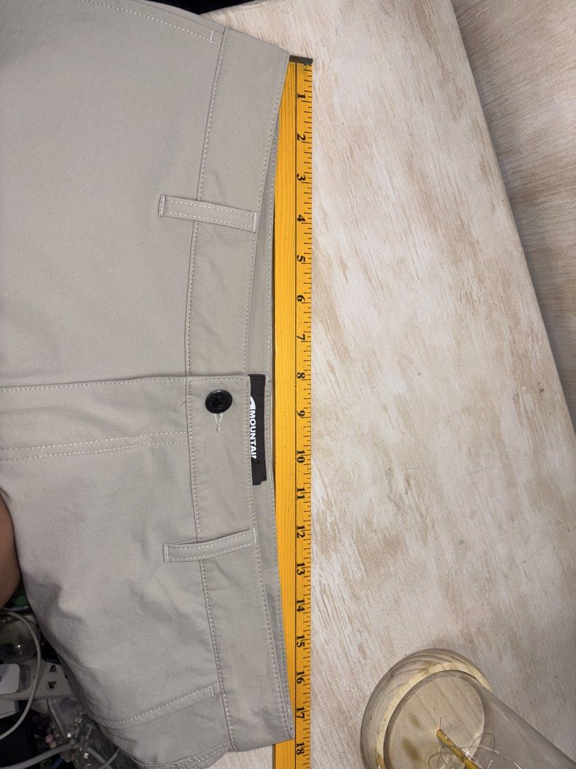 MOUNTAIN KHAKIS PANTS (Category: Trousers) located in Cabuyao City. Submitted by pormanation-thrift-store (Listing ID 1468893910, Image 2). Description: MOUNTAIN KHAKIS PANTS Condition: LIKE NEW Color rate: 10/10 (PWEDE SA MASELAN) Size: 34 Dimes: 34-36”W x42.5”L Issue: NONE✅ Price: 1500.