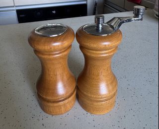 （分類：）位於 。 由 sbhk1 提交（商品編號 1468762567，圖片 1）。簡介： 。