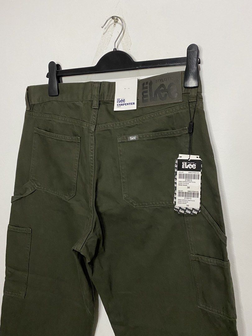 Mr Lee Moss Green Carpenter Pants (Category: Jeans) located in San Pedro. Submitted by kristofesp08227 (Listing ID 1468895942, Image 2). Description: Mr.Lee Moss Green Carpenter Pants Brandnew with hangtag Sz 30 to 34 42.5 length 10 leg opening 11/10 condition 11/10 color rate PM FOR MORE DETAILS .