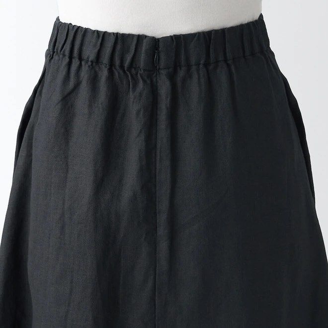 Muji Hemp Flared Skirt (Category: Skirts) located in Dasmarinas. Submitted by fermosaclothing (Listing ID 1468794082, Image 3). Description: With pockets Back zip and garterized Fabric is like linen cotton blend .