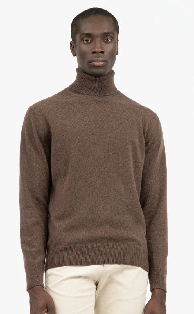 Muji sweater (Category: Formal Shirts) located in Cabanatuan. Submitted by miss.maia (Listing ID 1468879748, Image 2). Description: MUJI Washable High-Gauge Turtleneck Sweater in a classic mocha brown shade.