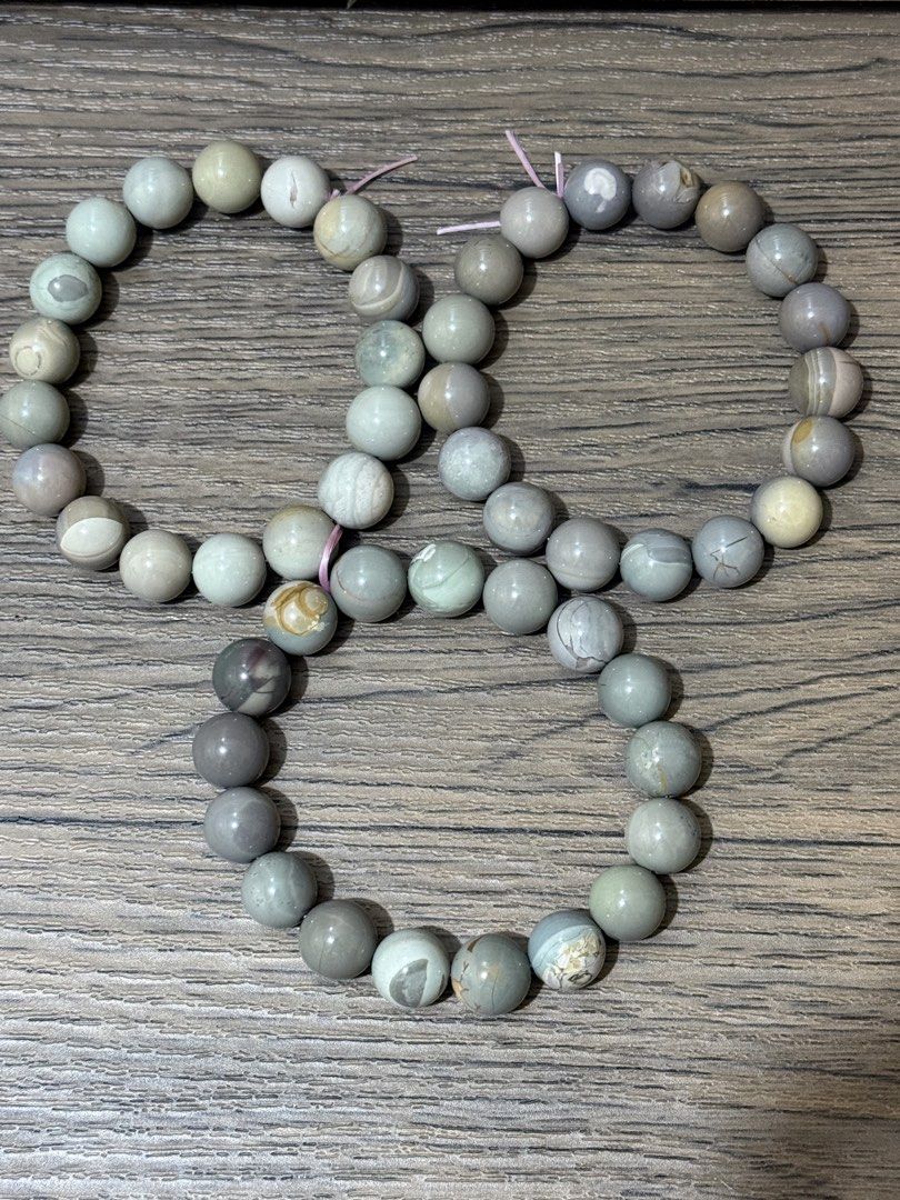 Natural Crystal and Agate Stone Bead Bracelets Assorted Lot (Category: Bracelets) located in Quezon City. Submitted by stellavarietas (Listing ID 1468897860, Image 1). Description: 🎁 Bundle & Save - Crystal Bracelets Limited bundles available—get yours while supplies last! ✨ 1. 1000 2. 1000 3. 1000 4. 1000 5. 1000 DM to Claim 🙂 .