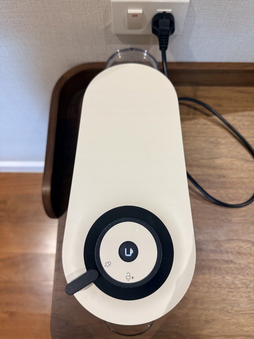 Nespresso Vertuo Pop (White) (Category: Coffee Machines & Makers) located in Manila. Submitted by nahmwhansirin (Listing ID 1468723713, Image 3). Description: Compact, one-touch brewing, comes with the Vertuo capsule system. Great condition. (No box) .
