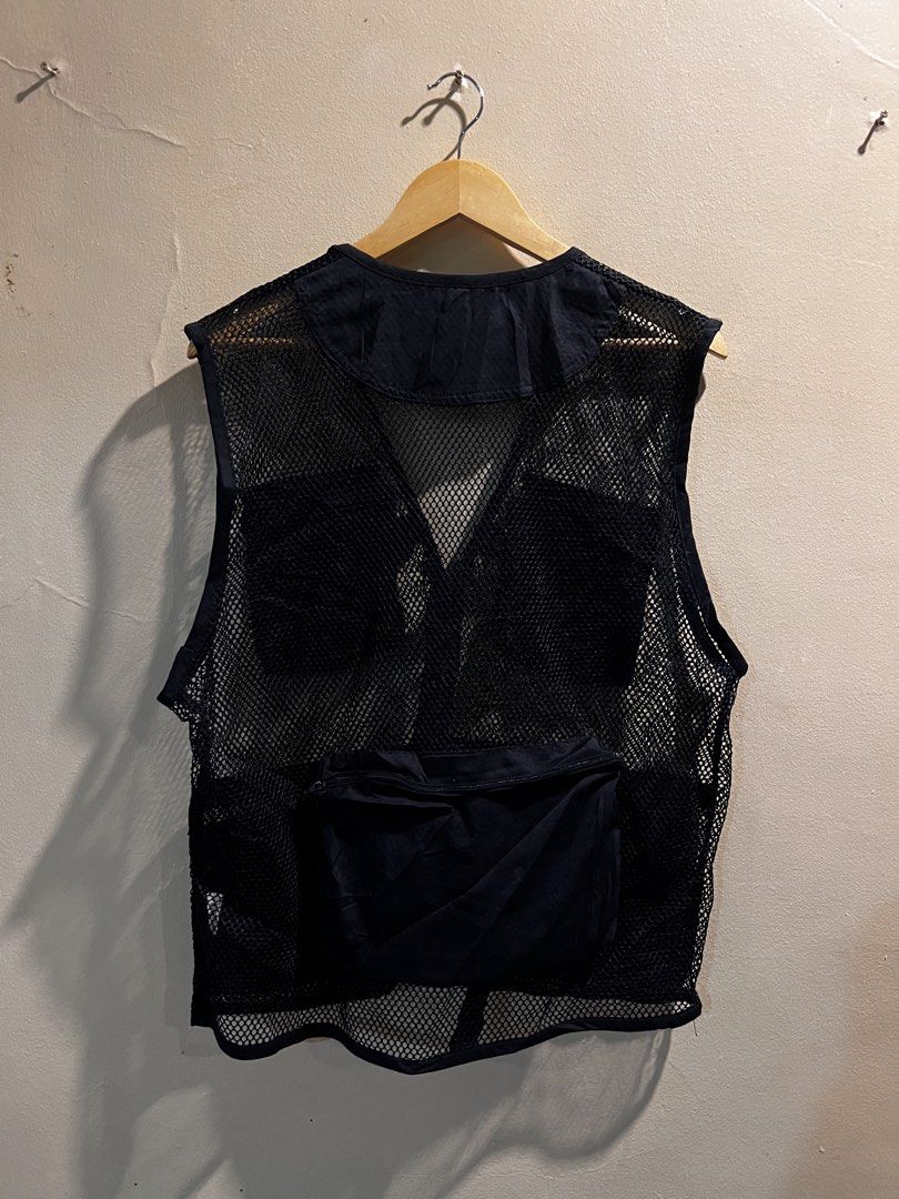 Net multi pocket vest (Category: Coats, Jackets and Outerwear) located in Davao. Submitted by triple_t_thrift (Listing ID 1468866680, Image 2). Description: .