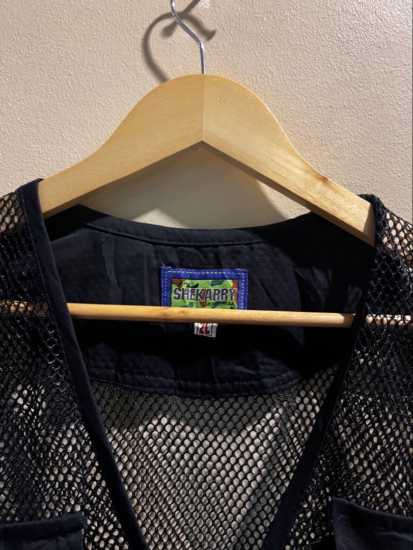 Net multi pocket vest (Category: Coats, Jackets and Outerwear) located in Davao. Submitted by triple_t_thrift (Listing ID 1468866680, Image 3). Description: .