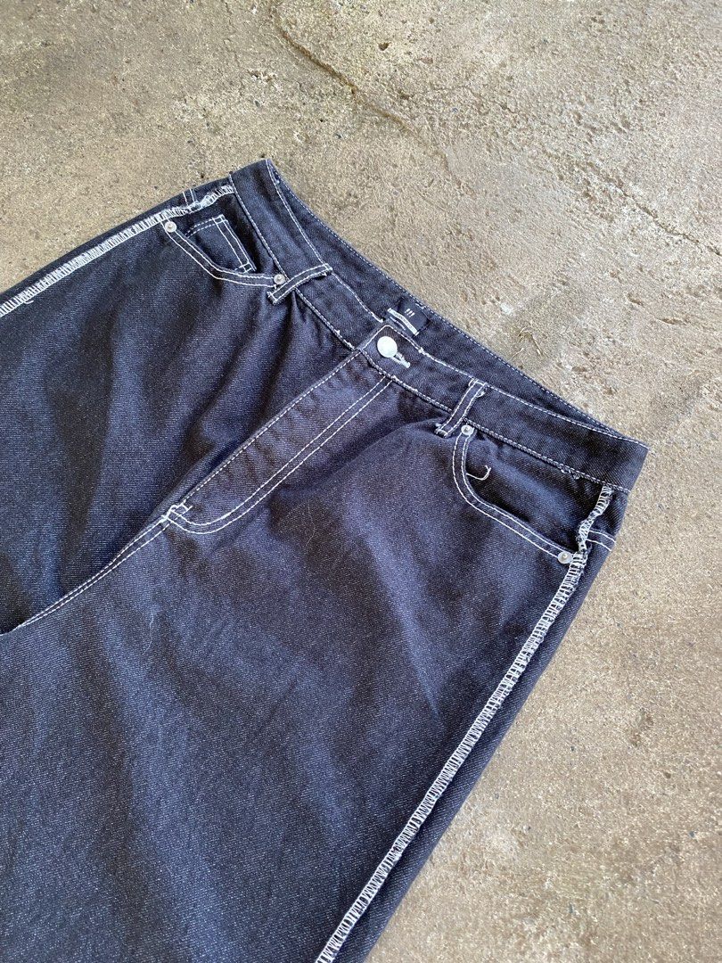 NEUKKIMPYO RAW DENIM (Category: Jeans) located in Malaybalay. Submitted by hawoold (Listing ID 1468878590, Image 2). Description: NEUKKIMPYO RAW DENIM dimension : waist - 32-33 thigh - 13.4 length - 43.5 hem - 11 details : issue - none condition - 9.5/10.