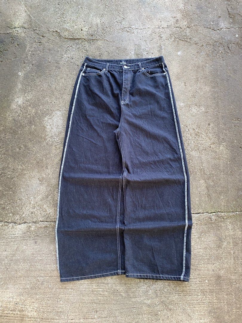 NEUKKIMPYO RAW DENIM (Category: Jeans) located in Malaybalay. Submitted by hawoold (Listing ID 1468878590, Image 1). Description: NEUKKIMPYO RAW DENIM dimension : waist - 32-33 thigh - 13.4 length - 43.5 hem - 11 details : issue - none condition - 9.5/10.