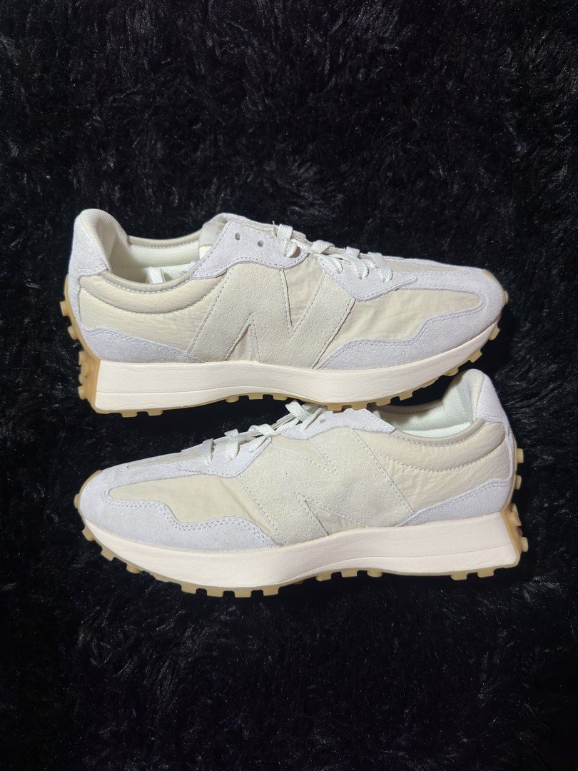 New Balance 327 Moonbeam (Category: Sneakers) located in Bulacan. Submitted by sneakonfleekph (Listing ID 1468804022, Image 1). Description: New Balance 327 Moonbeam Size 10 | Brand New | Complete ₱2,995.