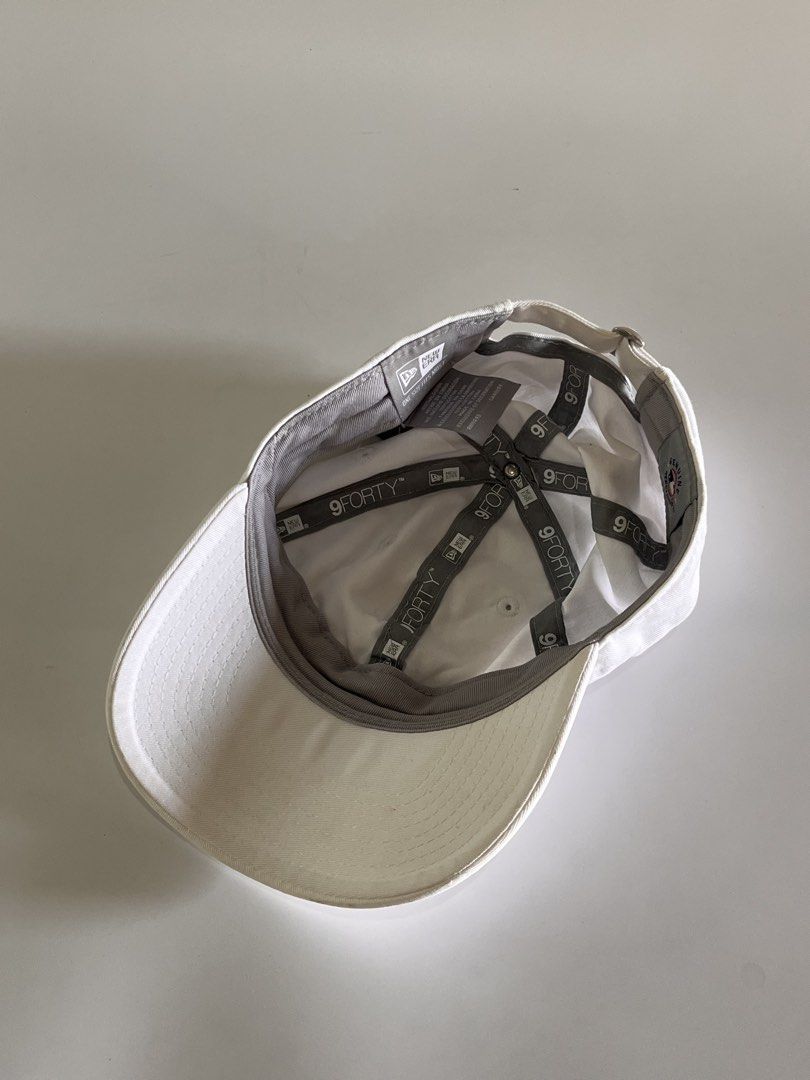 New Era 9forty Dadhat (Category: Caps & Hats) located in Malaybalay. Submitted by haulsome (Listing ID 1468849198, Image 3). Description: New Era 9forty Dadhat -No flaws/Like new -Features an embroidered LA up front and the classic new era logo on sides -Adult size, adjustable strap 550php, +sf.