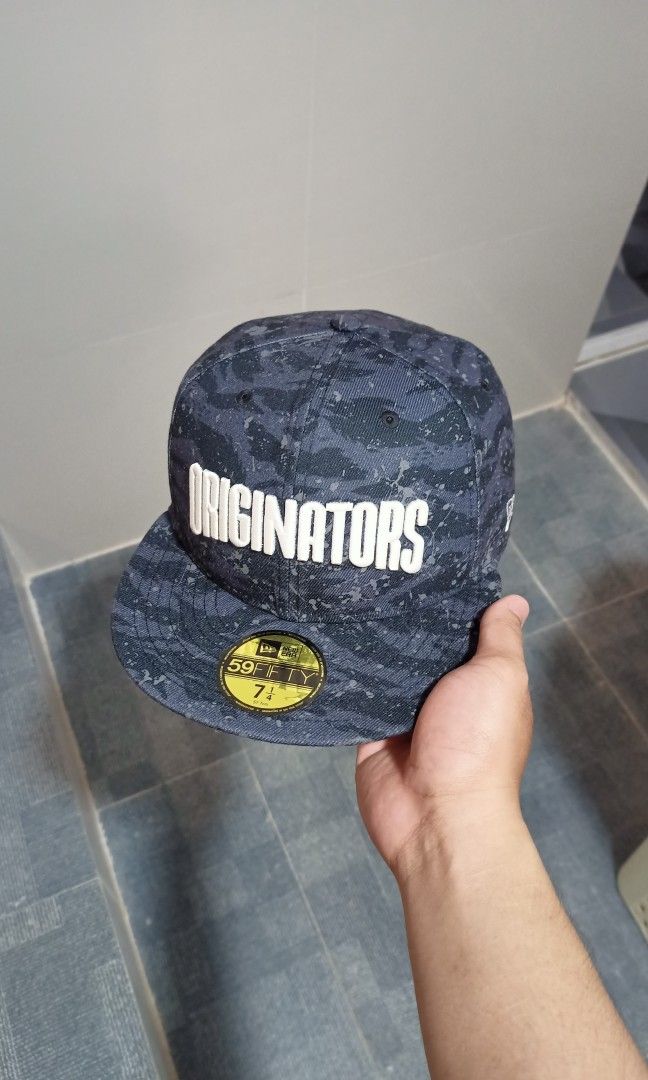 NEW ERA ORIGINATORS (Category: Caps & Hats) located in Bulacan. Submitted by capscene (Listing ID 1468779590, Image 1). Description: NEW ERA ORIGINATORS Size: 7 1/4 •Good as new •Korea release •100% legit -₱ 1,550 only DM SA FB PAGE: "Cap $cene" 📥.
