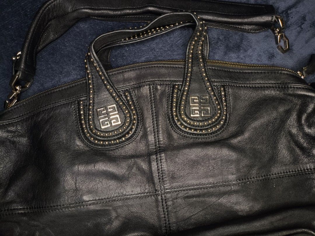 Nightingale Bag in color Black (Category: Shoulder Bags) located in Las Pinas. Submitted by rose.luab (Listing ID 1468859340, Image 3). Description: this bag is preloved in very good condition "as is where is" this is a good leather A vintage Bag..