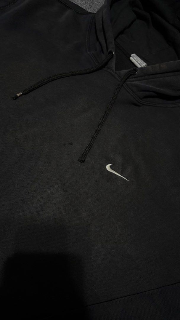 NIKE (Category: Coats, Jackets and Outerwear) located in Silang. Submitted by aljones64 (Listing ID 1468779045, Image 3). Description: .