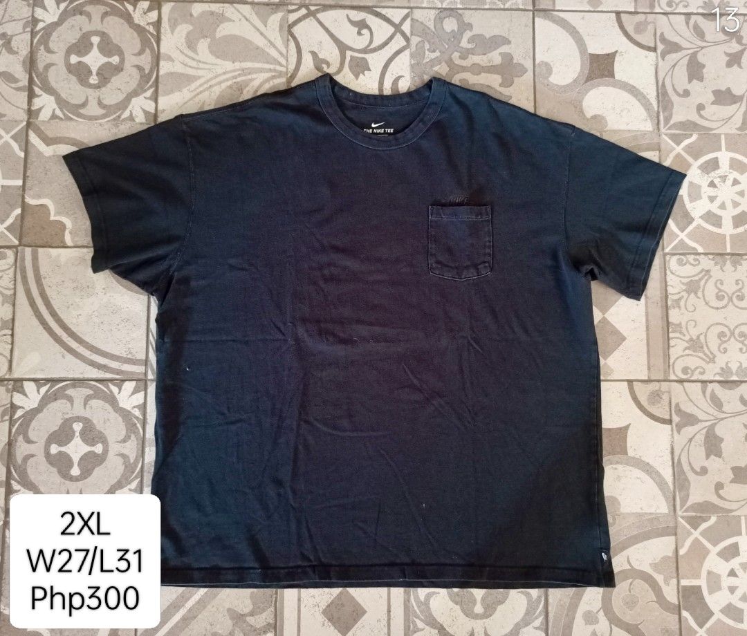 Nike (Category: Tshirts & Polo Shirts ) located in Binan City. Submitted by thrifty.08 (Listing ID 1468875699, Image 3). Description: Nike Excellent Condition 📍 Location: San Antonio, Binan City.