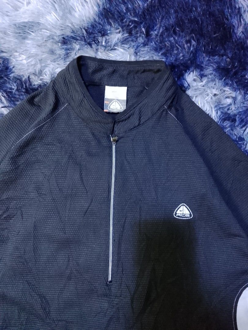 Nike ACG Black Half Zip Shirt (Category: Coats, Jackets and Outerwear) located in Rizal. Submitted by keepthrift15 (Listing ID 1468752173, Image 2). Description: Vintage Nike Acg Zip Shirt Size large, 20x28 Issue: slightly broke zipper, but still function Excellent condition (9.5/10) .