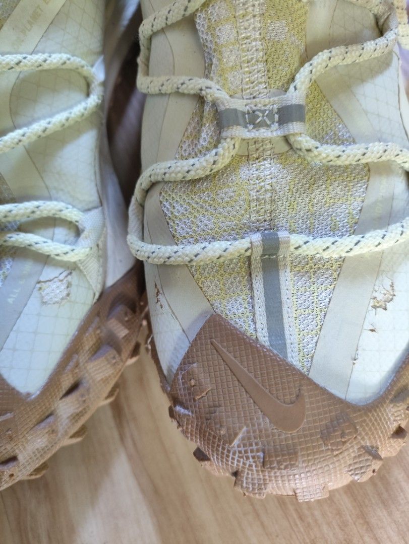 Nike ACG Mountain Fly Low Gore-Tex Cream (Category: Sneakers) located in Dinagat. Submitted by mysticcat.20b41a (Listing ID 1468745507, Image 3). Description: - Brand/Model: Nike ACG Mountain Fly Low Gore-Tex - Colorway: Cream and yellow - Key Tech: Nike React foam midsole, Carbon fiber Flyplate, and waterproof Gore-Tex membrane - Features: Rugged traction lugs, quick-lace system with reflective details - Condition: Visible scuffs and fabric wear
