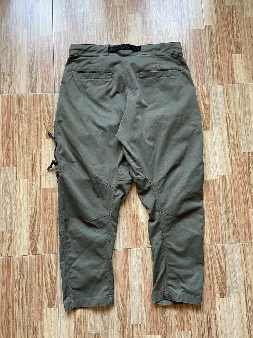 Nike ACG pants (Category: Jeans) located in Binalonan. Submitted by streetem (Listing ID 1468761008, Image 2). Description: .