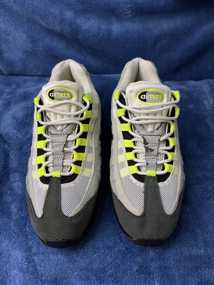 Nike Air Max 95 OG Neon (Category: Sneakers) located in Cebu City. Submitted by jvlz97 (Listing ID 1468757130, Image 3). Description: Excellent Condition No Box.