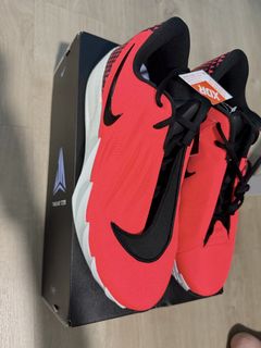 (Category: ) located in . Submitted by sneaker_solution (Listing ID 1468759481, Image 1). Description: .