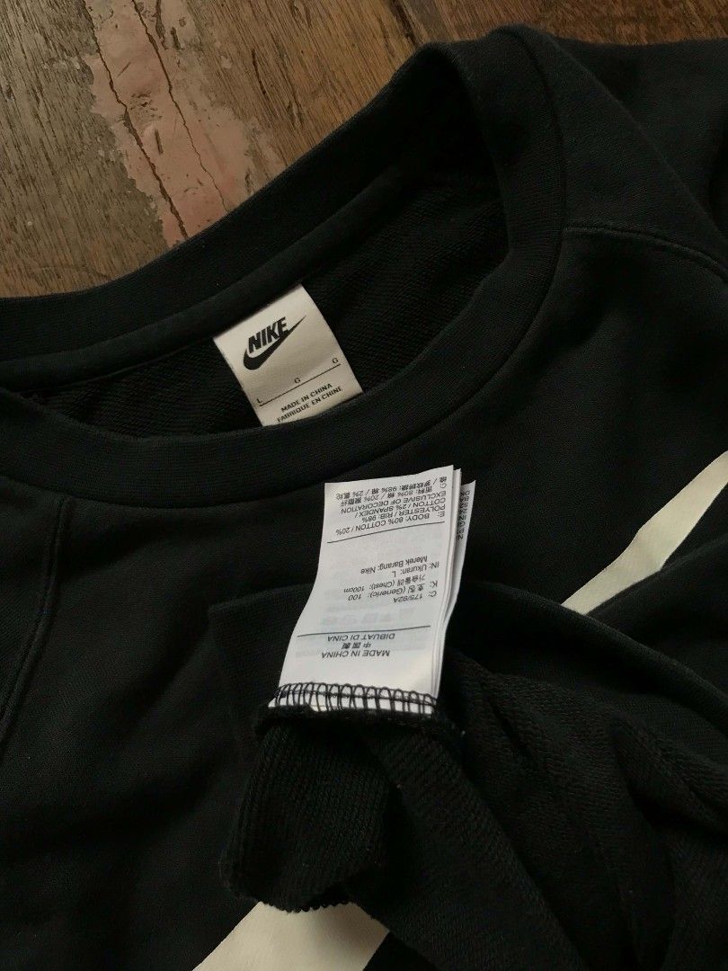 Nike Big Logo Longsleeves 💥 (Category: Coats, Jackets and Outerwear) located in Batangas. Submitted by adoboqt (Listing ID 1468907692, Image 3). Description: .