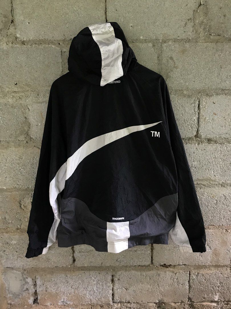 NIKE BIG SWOOSH WINDBREAKER (Category: Coats, Jackets and Outerwear) located in Aurora. Submitted by thrillthriftfinds123 (Listing ID 1468858947, Image 3). Description: NIKE BIG SWOOSH WINDBREAKER🔥 SIZE XL NO ISSUE GOOD CONDITION SOLID NITO GUYS 9.5 COLOR RATE .