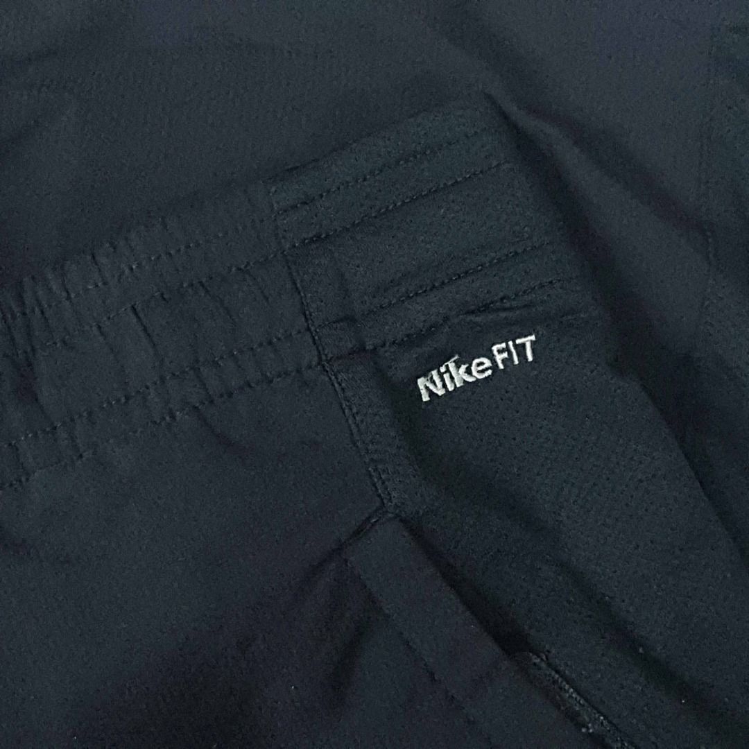 Nike black shorts (Category: Shorts) located in Cebu City. Submitted by dwightmendozasr (Listing ID 1468741083, Image 3). Description: Nike black shorts XL on tag W- 40.0 L - 16.0 ~signs of usage which are normal for preloved items Php 200.00 + shipping fee CODE: OO10.