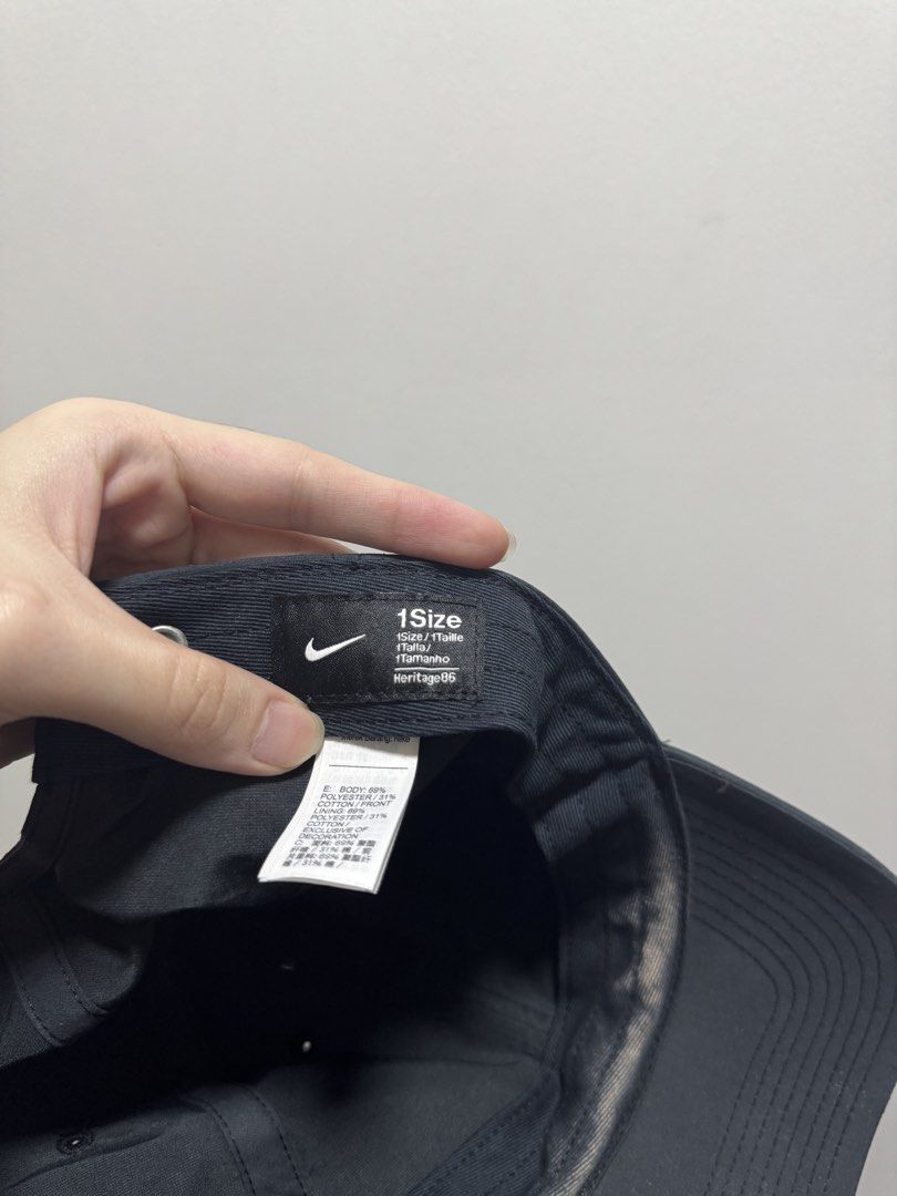Nike cap (Category: Caps & Hats) located in Manila. Submitted by bookishtati (Listing ID 1468847250, Image 3). Description: .