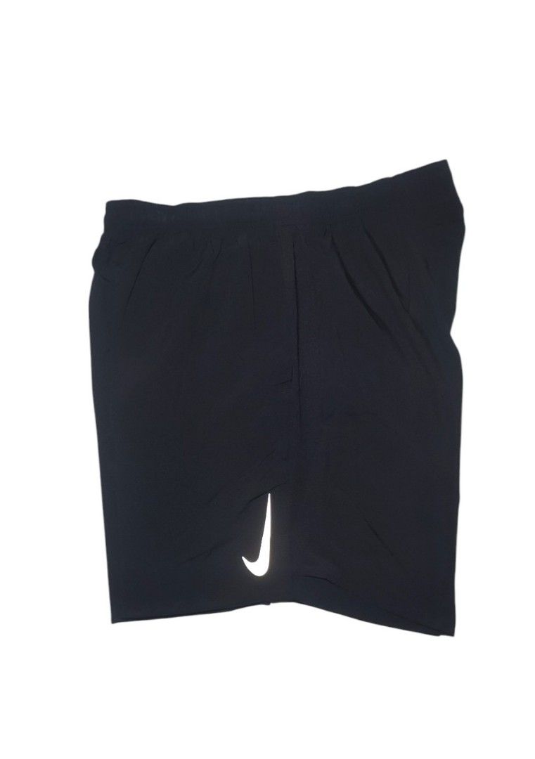 Nike Challenger Running short (Category: Shorts) located in Cebu City. Submitted by vintage07 (Listing ID 1468759850, Image 3). Description: Nike Challenger Running short Size 30 up to 36 Good as new No issue 650+sf.