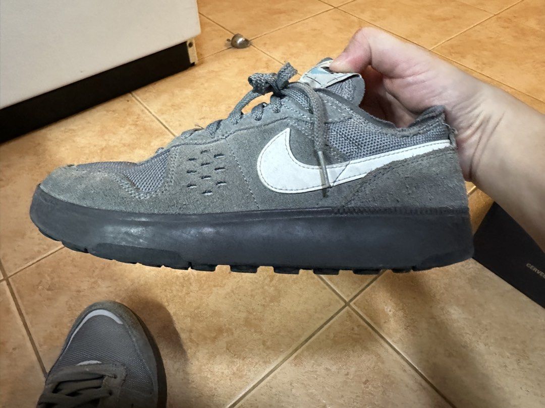Nike City Smoke Gray US8 (26cm) (Category: Sneakers) located in Taguig. Submitted by marcomang17 (Listing ID 1468764483, Image 3). Description: - Delivery only. Online transfer. - No trades. - Color: Gray with iconic white swooshes and black rubber soles - Material: Premium suede and breathable mesh upper - Closure: Laced with signature tongue label - Traction: Solid patterned outsole for reliable grip - Style: Low-top skate design, ideal for com
