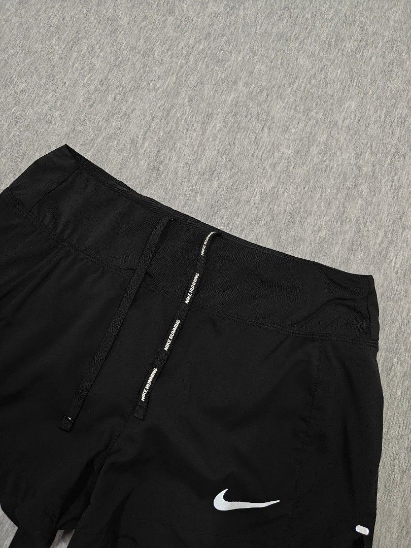 NIKE ECLIPSE 3 DRI FIT QUICK DRY RUNNING SHORT (Category: Activewear) located in Bacolod City. Submitted by yobibstuffs (Listing ID 1468884606, Image 2). Description: NIKE ECLIPSE 3 DRI FIT QUICK DRY RUNNING SHORT SIZE: XS DIMENSIONS WAISTLINE: 26-28 LENGTH: 10'5 LEG OPENING: 11 GOOD CONDITION NEED WASH 🧼🫧 PRICE:599+SF OUTSIDE BACOLOD CITY 🏙️ 🌆 PM ME! 📥📥📥.