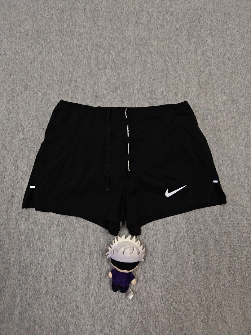 NIKE ECLIPSE 3 DRI FIT QUICK DRY RUNNING SHORT (Category: Activewear) located in Bacolod City. Submitted by yobibstuffs (Listing ID 1468884606, Image 1). Description: NIKE ECLIPSE 3 DRI FIT QUICK DRY RUNNING SHORT SIZE: XS DIMENSIONS WAISTLINE: 26-28 LENGTH: 10'5 LEG OPENING: 11 GOOD CONDITION NEED WASH 🧼🫧 PRICE:599+SF OUTSIDE BACOLOD CITY 🏙️ 🌆 PM ME! 📥📥📥.
