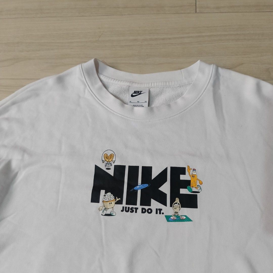 NIKE JUST DO IT JACKET (Category: Coats, Jackets and Outerwear) located in Manila. Submitted by ghello99 (Listing ID 1468847402, Image 2). Description: NIKE JUST DO IT JACKET SIZE:XL GOOD AS NEW CONDITION .