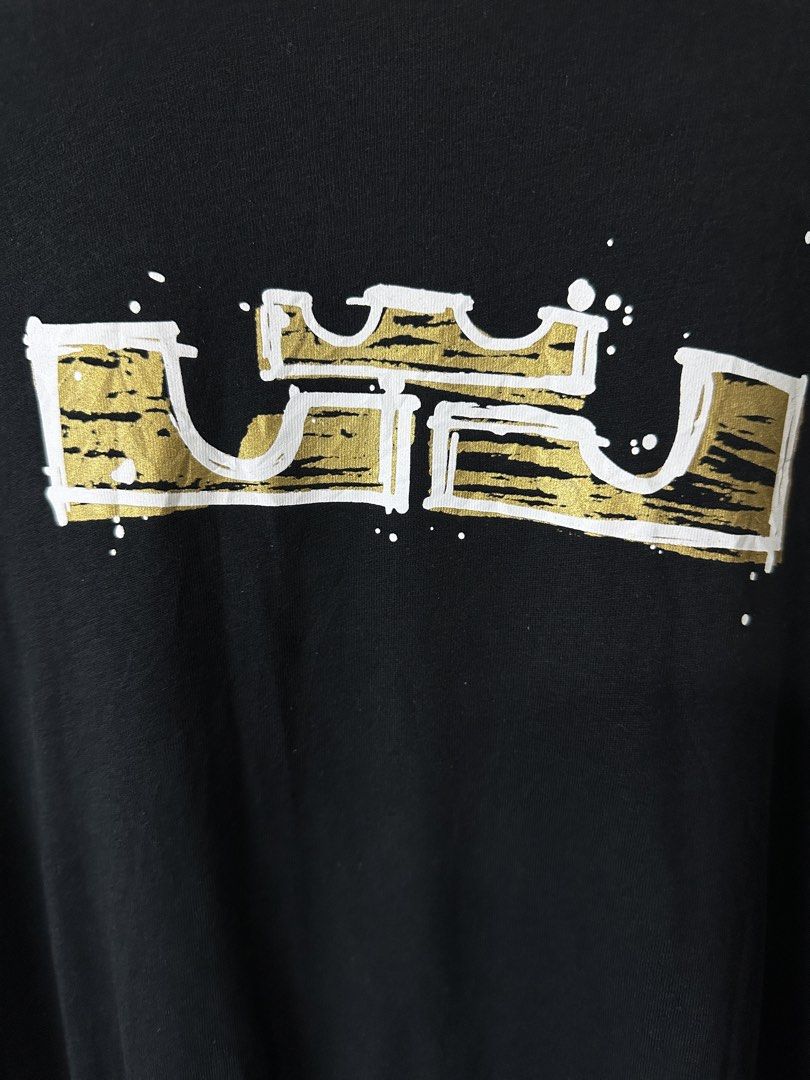 Nike King "Lebron James" Black Tee (Category: Tshirts & Polo Shirts ) located in San Fernando. Submitted by jazzclosetest2018 (Listing ID 1468798079, Image 3). Description: My Location: San Fernando, Pampanga📍 Payment 1st Transaction! Nike King "Lebron James" Black Tee Size: Large Fit L27"* W21" Excellent Condition Legit/Authentic ₱ 450.00 + SF.