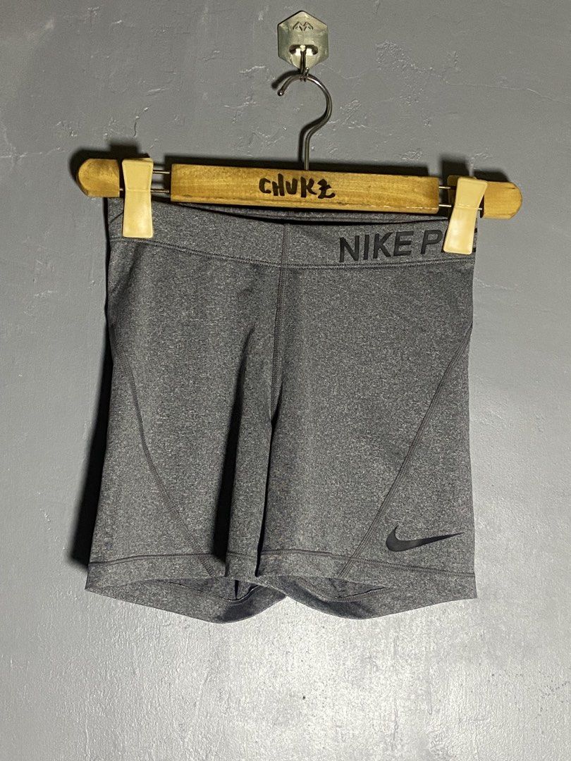 Nike Pro (Category: Activewear) located in Cabuyao City. Submitted by saucycloset (Listing ID 1468764851, Image 3). Description: Nike Pro Size : Small Dimes : 24-30W 12L Condition : Excellent Issue : none Price : 400 📍READY TO WEAR 📍Cabuyao Laguna.