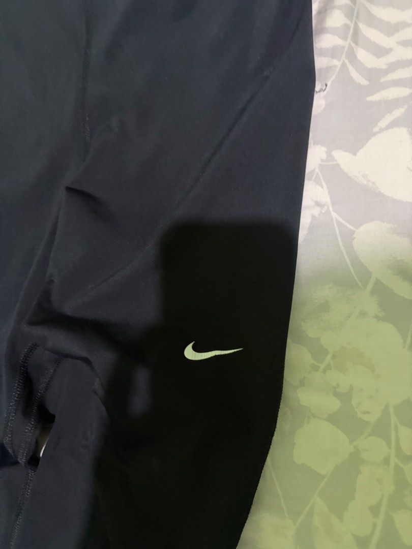Nike Pro Tights Size S (Category: Activewear) located in Manila. Submitted by prelovedbtsmerch_ph (Listing ID 1468723900, Image 2). Description: Condition: 8/10 Has slight unhemming of garter at the back.