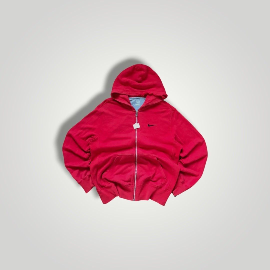 Nike Red Zip Up Hoodie 💥 (Category: Coats, Jackets and Outerwear) located in Batangas. Submitted by adoboqt (Listing ID 1468908667, Image 1). Description: .