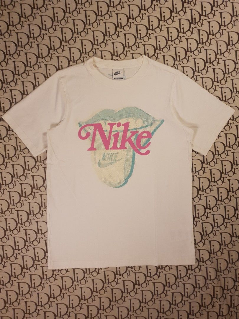 Nike Rolling stone insp (Category: Tshirts & Polo Shirts ) located in San Fernando. Submitted by retro.district. (Listing ID 1468712630, Image 1). Description: - Nike Rolling stone vibes - Size: Medium best fit - Condition: Excellent - No issue.
