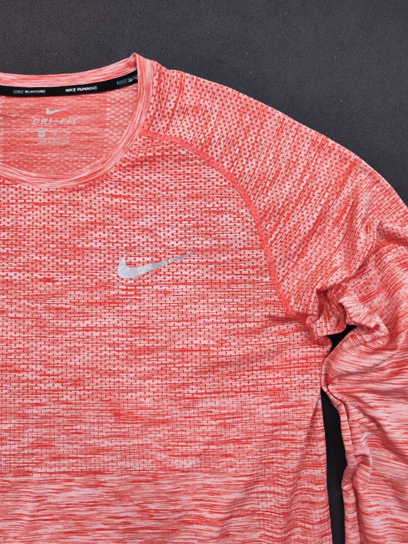Nike Running Drifit Longsleeve Tee (Category: Tshirts & Polo Shirts ) located in Bulacan. Submitted by emilj23 (Listing ID 1468734553, Image 2). Description: Nike Running Drifit Longsleeve Tee Size XXL on tag L 29 W 21.5 Condition 9/10 Color rate 9/10 No Issue.