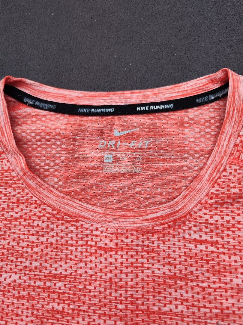 Nike Running Drifit Longsleeve Tee (Category: Tshirts & Polo Shirts ) located in Bulacan. Submitted by emilj23 (Listing ID 1468734553, Image 3). Description: Nike Running Drifit Longsleeve Tee Size XXL on tag L 29 W 21.5 Condition 9/10 Color rate 9/10 No Issue.