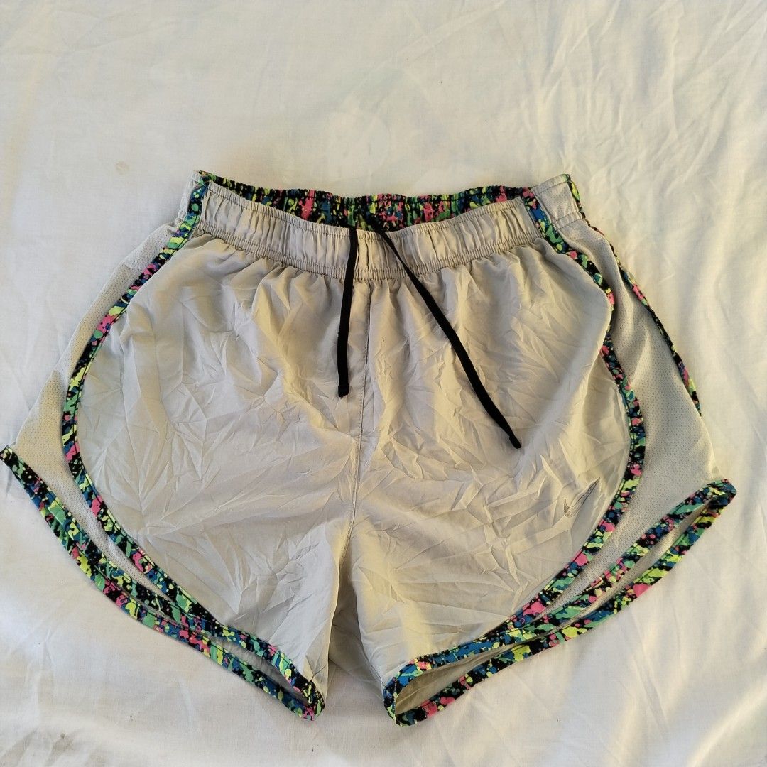 Nike running short Size Small (Category: Activewear) located in Dumanjug. Submitted by cebuanaavtg (Listing ID 1468807142, Image 2). Description: Size Small Issue: faded logo and small run Pictures may vary due to lightning.