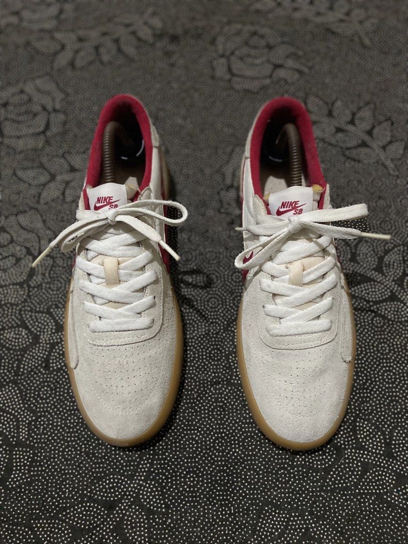 Nike SB Heritage Vulc Summit White Red🔥 (Category: Sneakers) located in Liloan. Submitted by kjsneaks (Listing ID 1468806665, Image 2). Description: WTS📢 Size 8.5 men, 26.5cm Authentic Excellent condition Sign of usage Can do shipping nationwide Dm me📥.