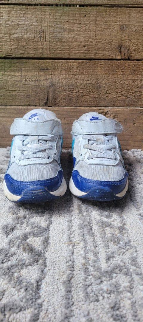 nike shoes (Category: Babies & Kids Fashion) located in Sablan. Submitted by gongonshelley12 (Listing ID 1468927142, Image 2). Description: 👉👉550 ONLY👈👈 NIKE SHOES PREFERABLY FOR 5-6/7 YRS OLD VERY GOOD CONDITION PO .