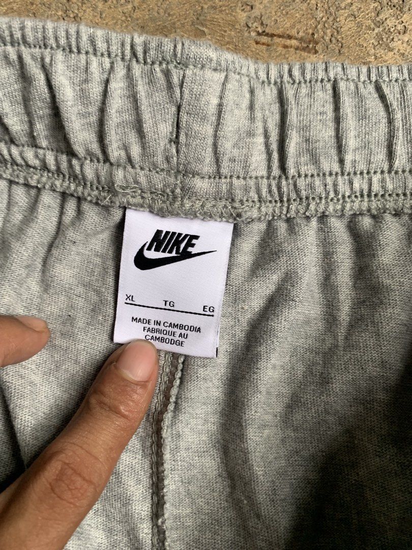 Nike short (Category: Shorts) located in Manila. Submitted by makaluma022 (Listing ID 1468926233, Image 2). Description: Good as new Hangtag nalang kulang Size large to XL.